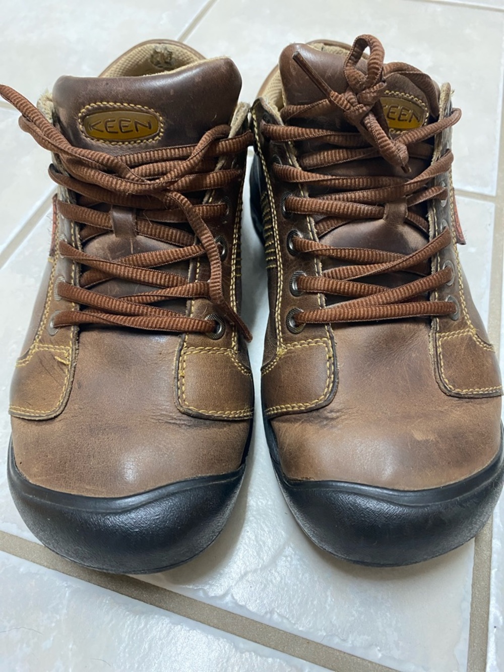KEEN Brown Leather Chukka-Style Casual Boots